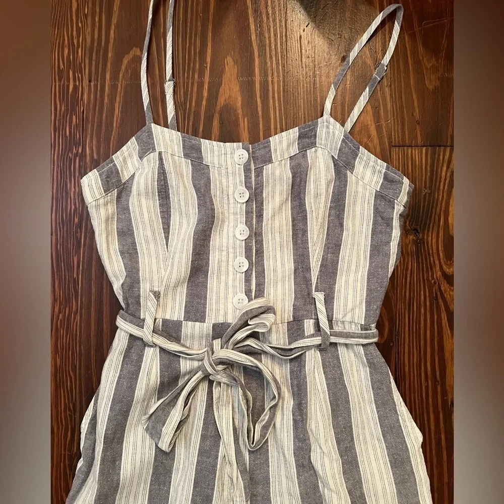 RAILS Harper Jumpsuit in Laguna Stripe adjustable straps removable belt EUC